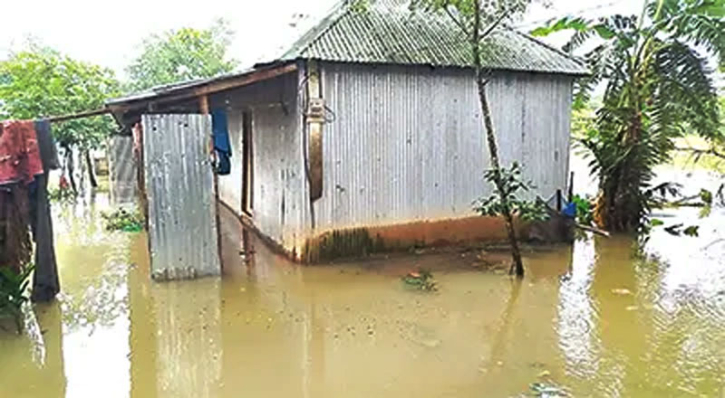 বন্যায় ব্যাপক ক্ষয়ক্ষতি, দুর্ভোগ চরমে: কোন কোন এলাকায় পানি বাড়ছে