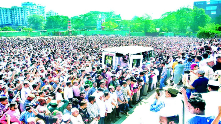 ইসকন নিষিদ্ধের দাবিতে উত্তাল চট্টগ্রাম