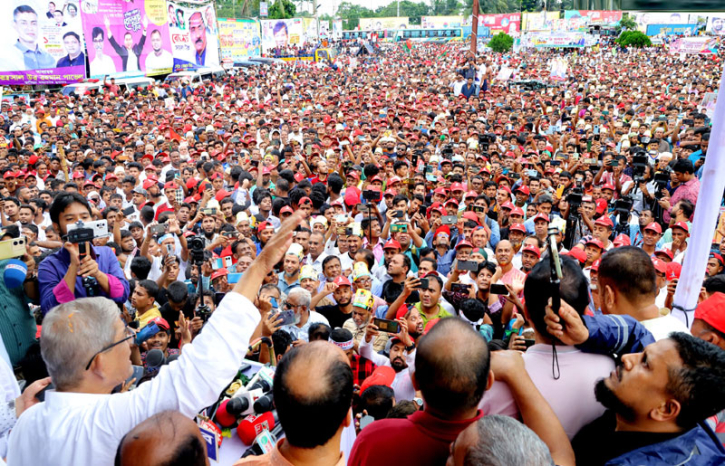 প্রধানমন্ত্রী আমেরিকা থেকে খালি হাতে ফিরেছেন : মির্জা ফখরুল