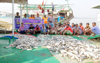 মোরেলগঞ্জে  ১২শ’ কেজি জাটকা  ইলিশ জব্দ, জালভস্মিভূতসহ অর্থদন্ড